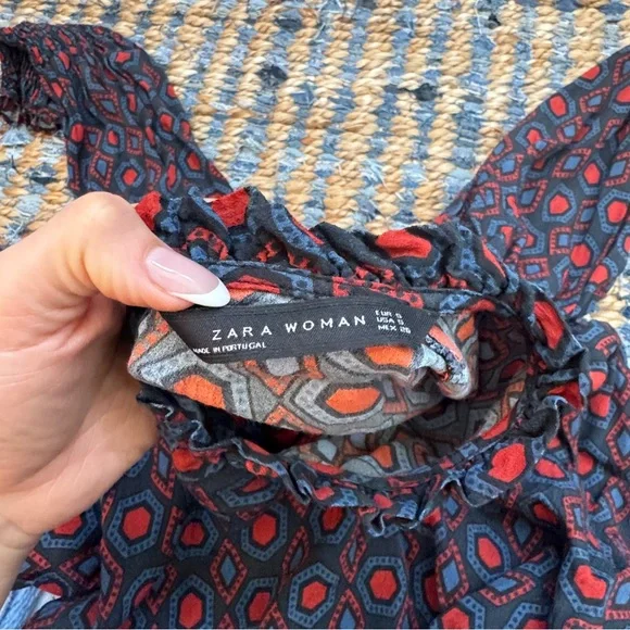 5/25$ Zara Geometric Patterned Shirt - Red and Blue - Picture 4 of 6